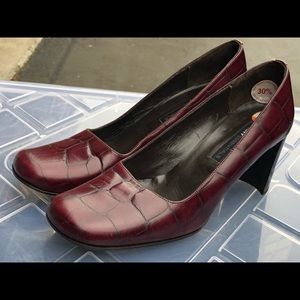 DKNY Essentials Women's Maroon Sandals Size 7